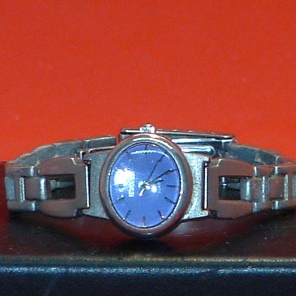 Women’s Rumours Fashion Analog Watch
